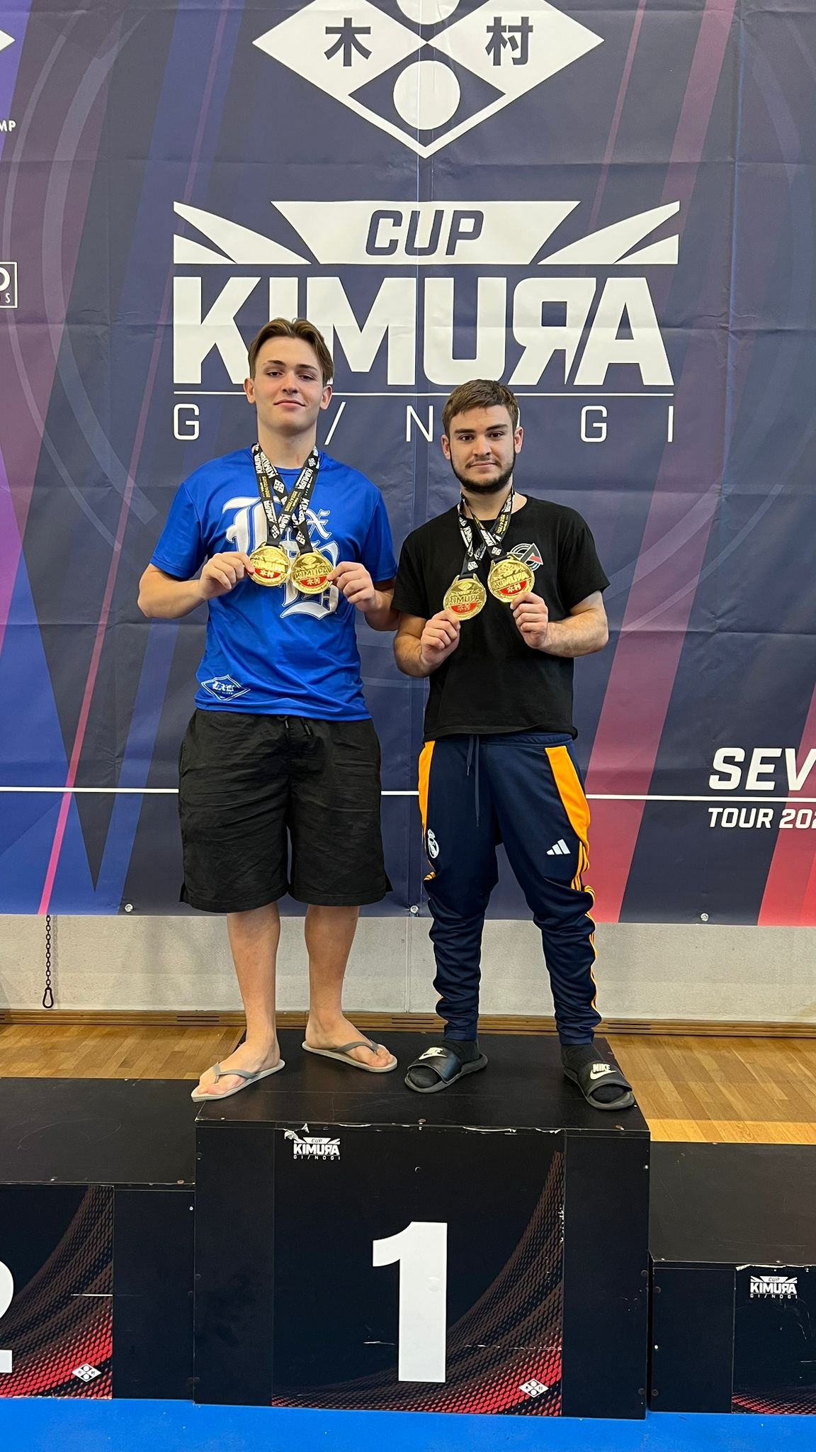 Juanpe entrenando con su equipo